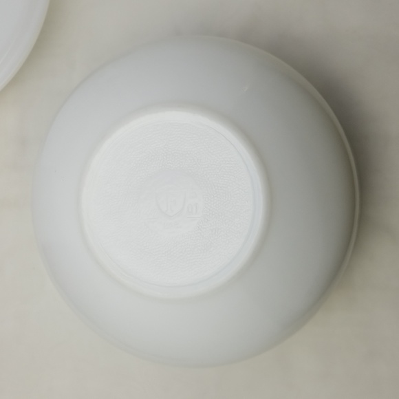 Federal Glass Blue Tulip Casserole Mixing Bowl with Lid - Picture 4 of 16